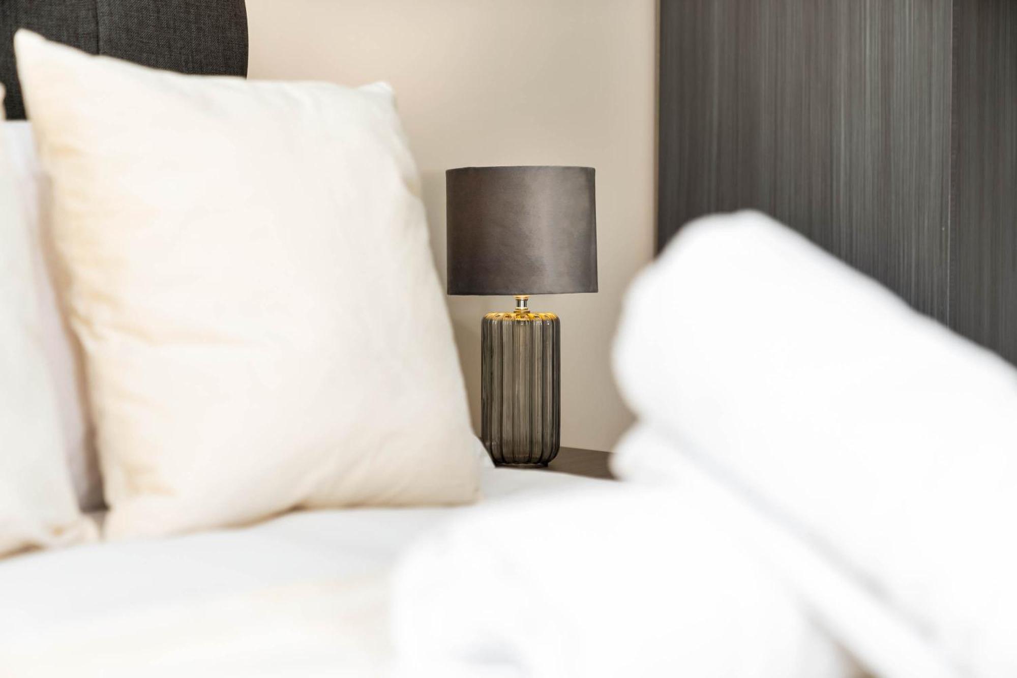 Brand New Luxury Apartment - 2 Bedroom - City Centre - Jq - Wifi - Netflix - 10Ah Birmingham Kültér fotó
