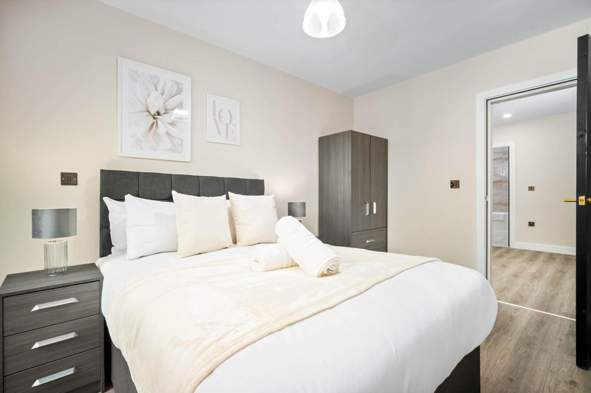 Brand New Luxury Apartment - 2 Bedroom - City Centre - Jq - Wifi - Netflix - 10Ah Birmingham Kültér fotó
